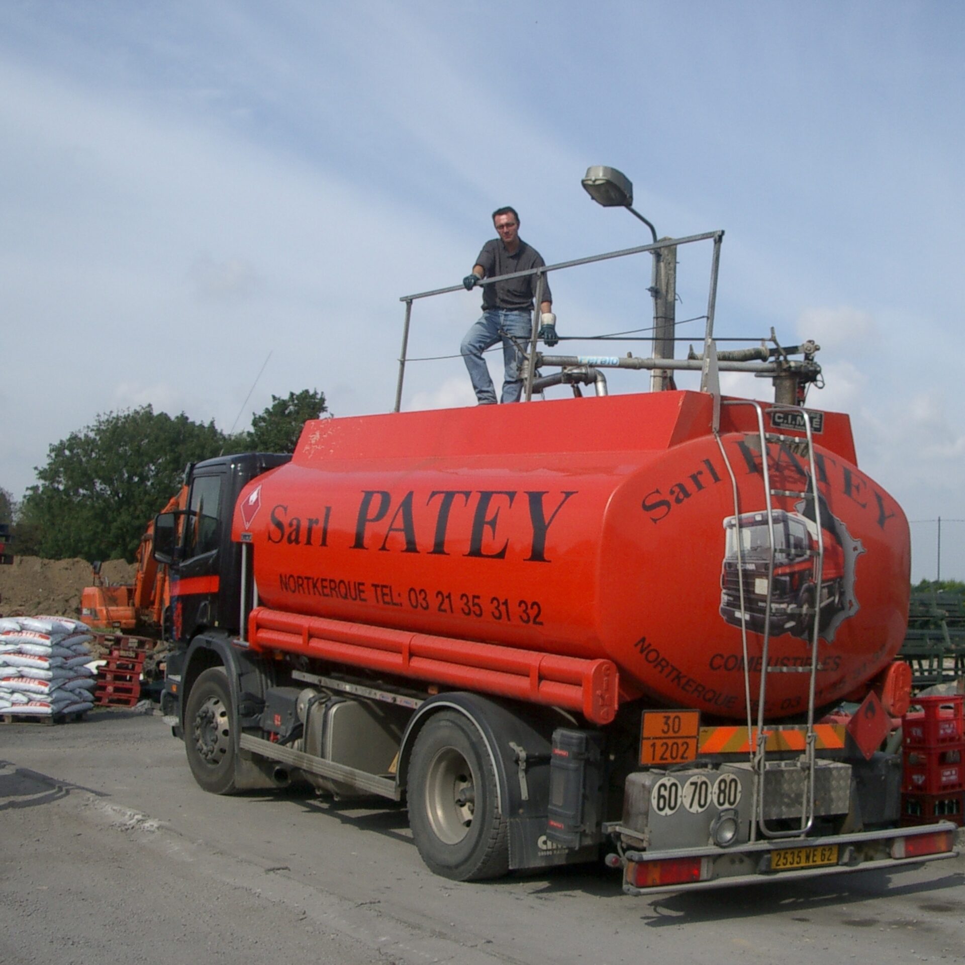 Notre Histoire 9 - Patey Combustible